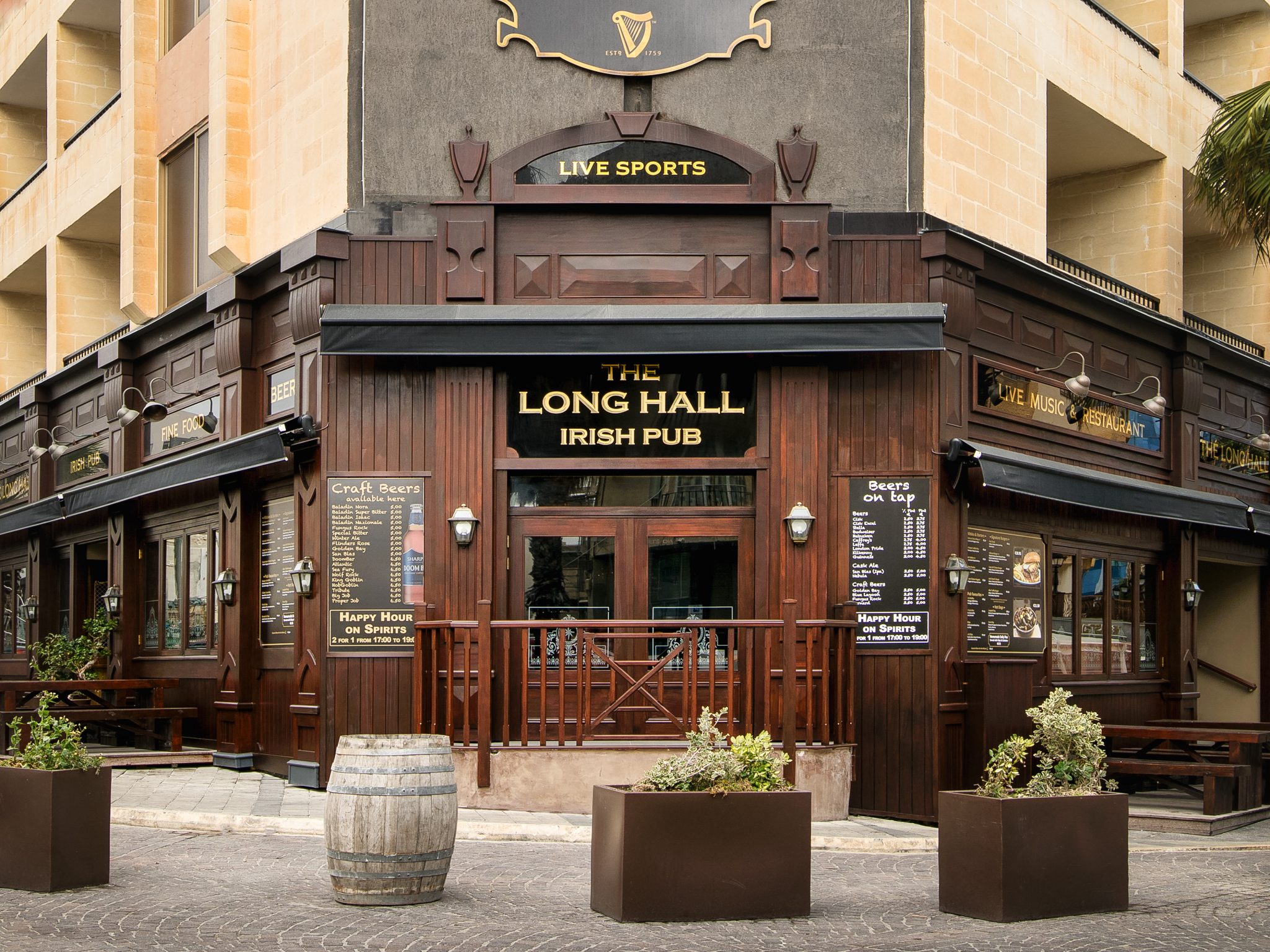 Long Valley Pub And Brewery At Restaurant Village - 98f5gjb
